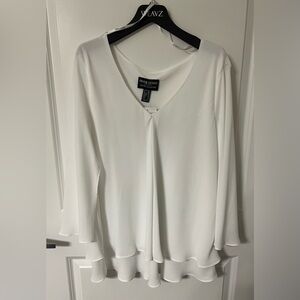 NWT Frank Lyman off white evening top size 18